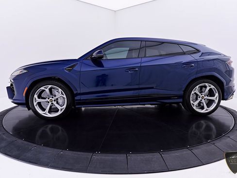 Used 2026 Lamborghini Urus SE AWD/4WD image 11
