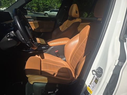 Used 2018 BMW X3 xDrive30i AWD/4WD image 3