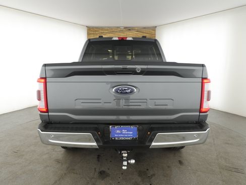 Used 2022 Ford F150 Lariat w/ Tow Technology Package image 4