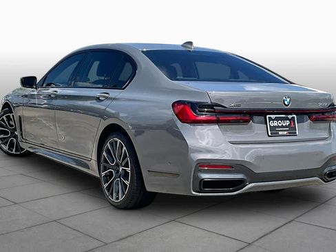 Used 2020 BMW 750i xDrive w/ Executive Package AWD/4WD image 11