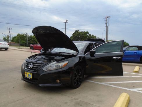 Used 2018 Nissan Altima 2.5 SR w/ SR Midnight Edition FWD image 26