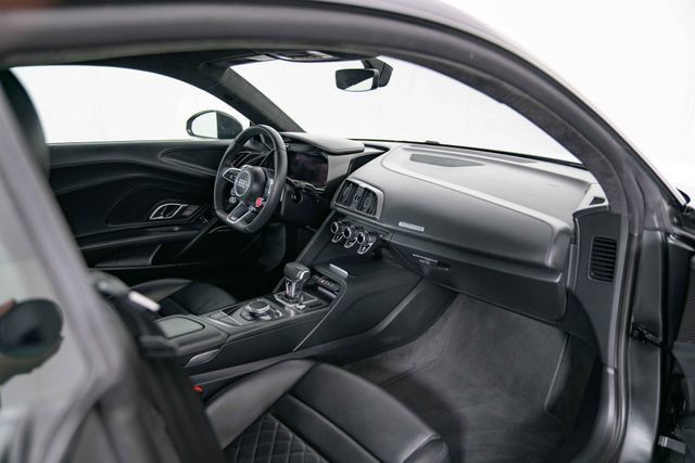 Used 2017 Audi R8 V10 plus AWD/4WD image 22