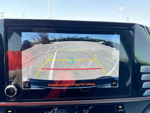 Certified 2025 Toyota Camry SE w/ Convenience Package image 22