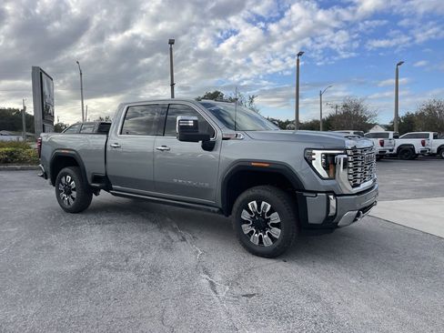 New 2026 GMC Sierra 2500 Denali w/ Denali Reserve Package AWD/4WD image 2