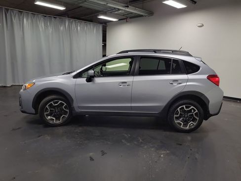 Used 2017 Subaru Crosstrek 2.0i Premium image 6