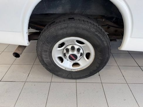 Used 2021 GMC Savana 3500 Extended w/ Driver Convenience Package RWD image 38