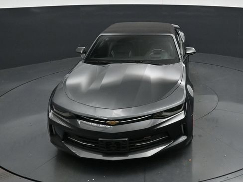 Used 2017 Chevrolet Camaro LT RWD image 19