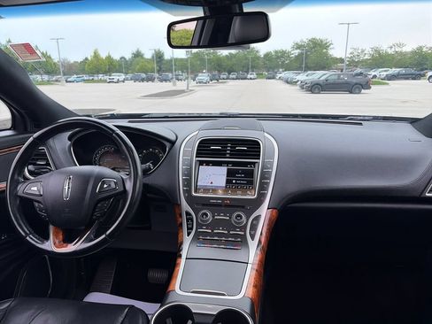 Used 2017 Lincoln MKX Reserve AWD/4WD image 33