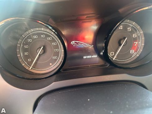 Used 2015 Jaguar F-TYPE S RWD image 9