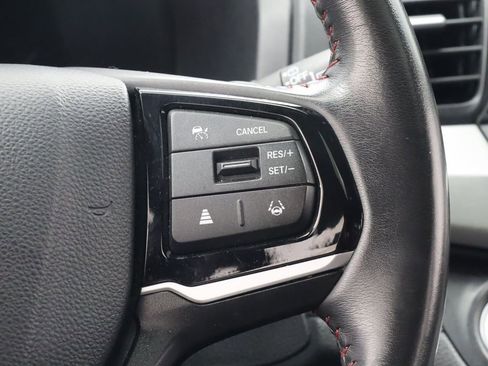 Used 2025 Honda Odyssey Sport-L image 17