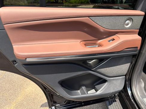 New 2027 Lincoln Navigator Reserve AWD/4WD image 20