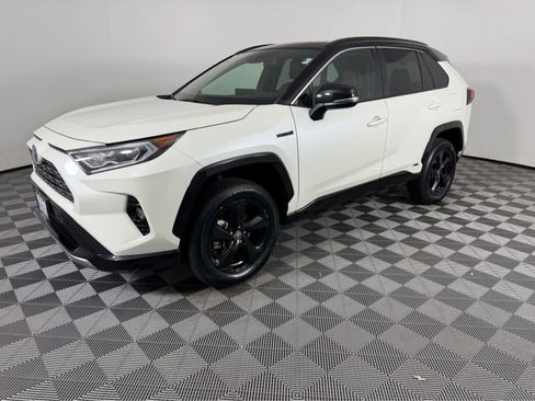 Used 2021 Toyota RAV4 XSE w/ Carpet Mat Package (TMS) AWD/4WD image 7