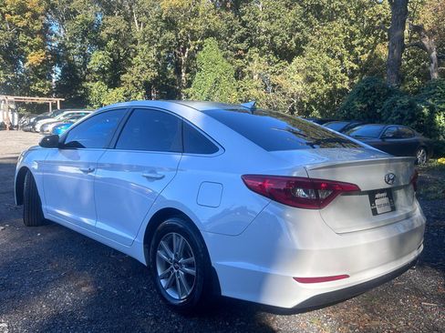 Used 2016 Hyundai Sonata SE image 3