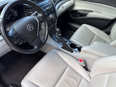 Used 2016 Acura ILX FWD image 4