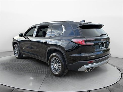 Used 2025 GMC Acadia Elevation image 5