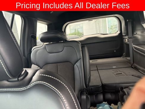 Used 2025 Jeep Grand Cherokee L Altitude RWD image 14