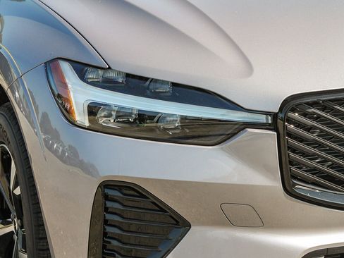 New 2026 Volvo XC60 B5 Core image 4