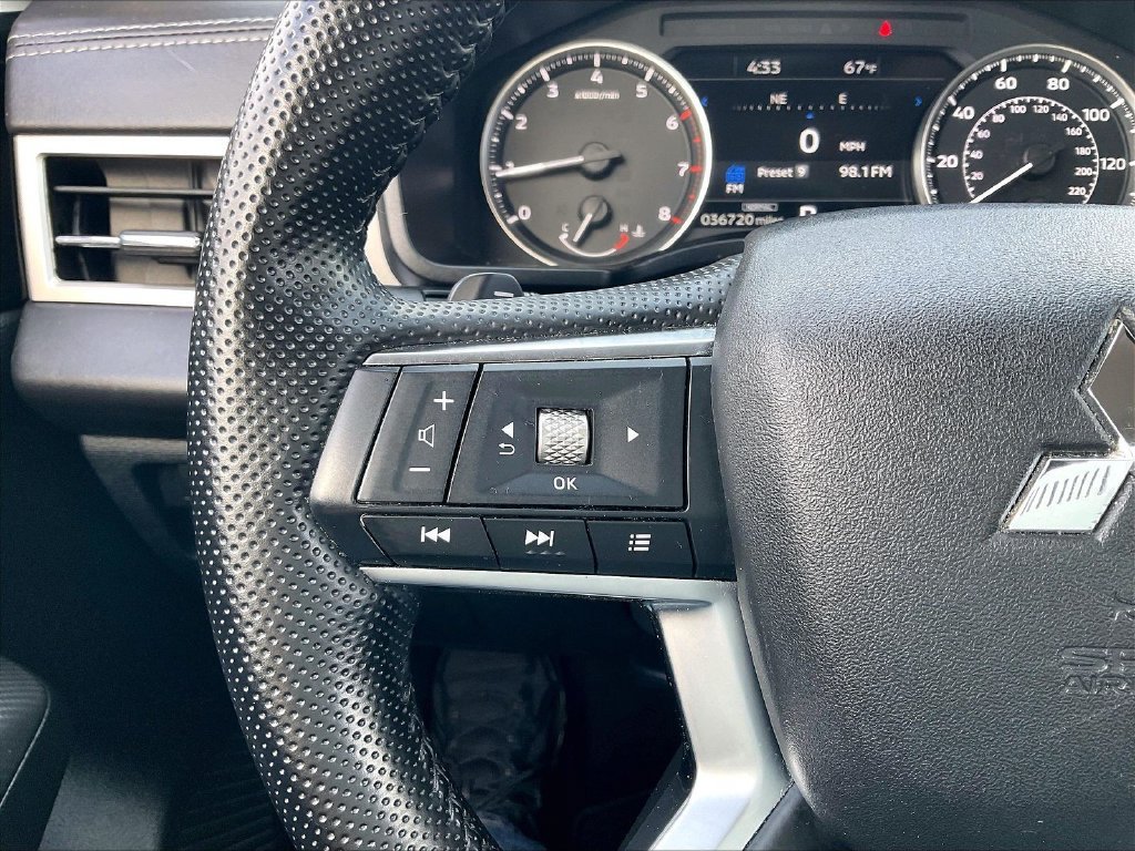 Used 2024 Mitsubishi Outlander SE AWD/4WD image 22