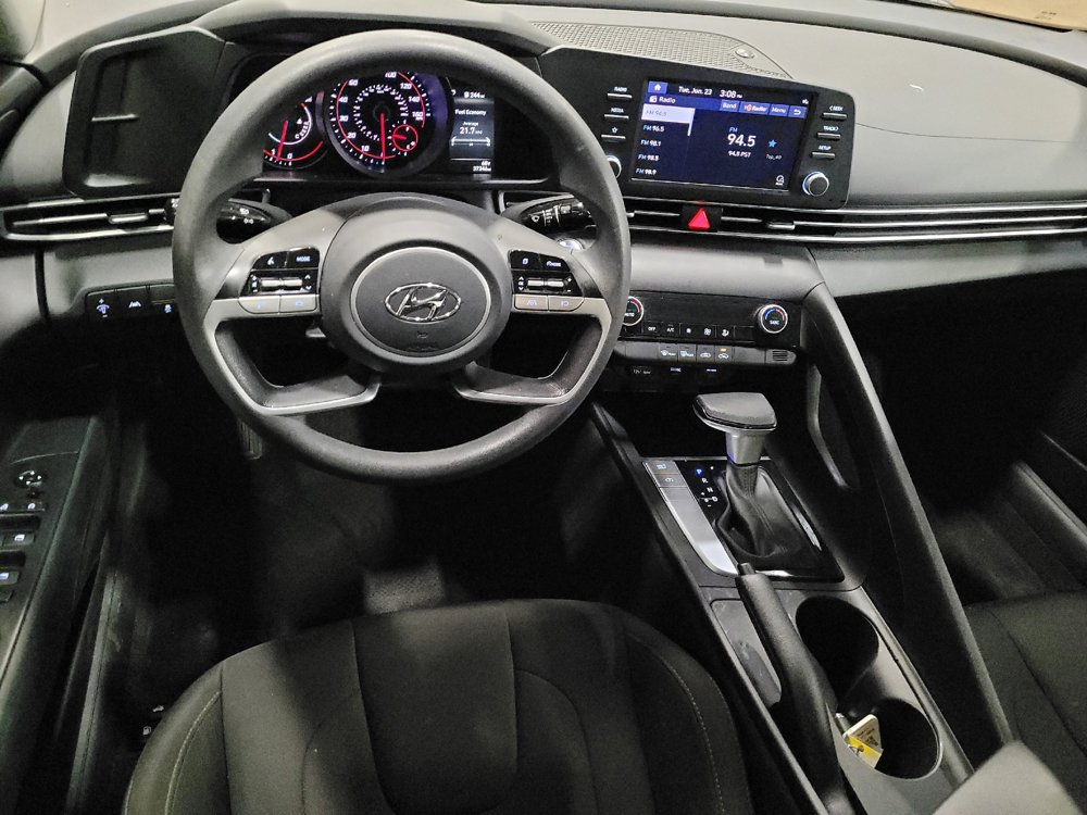 Used 2023 Hyundai Elantra SEL FWD image 22