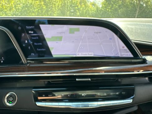 Used 2023 Cadillac Escalade ESV Premium Luxury image 22