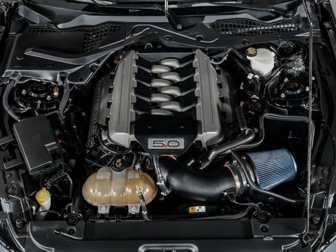 Used 2017 Ford Mustang GT Premium w/ Equipment Group 401A RWD image 42