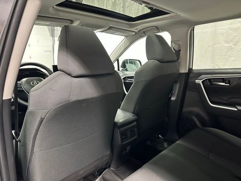 Used 2025 Toyota RAV4 XLE w/ Convenience Package image 45