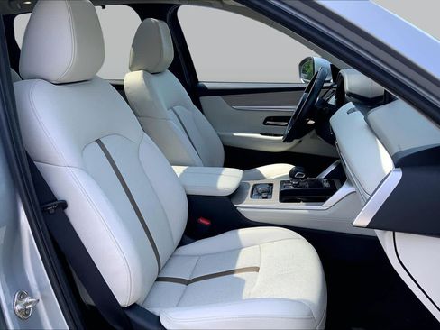 Certified 2024 MAZDA CX-90 Plug-In Hybrid w/ Premium Plus AWD/4WD image 8