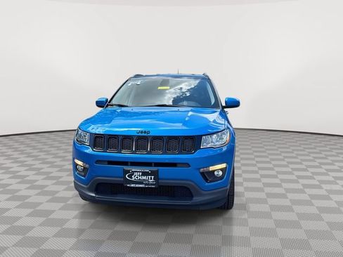 Used 2018 Jeep Compass Latitude FWD image 4