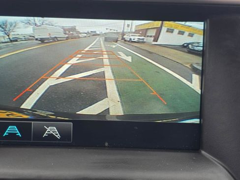 Used 2017 GMC Acadia SLE AWD/4WD image 21