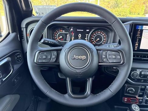 New 2026 Jeep Gladiator Mojave image 14