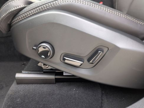 New 2026 Volvo XC90 B6 Ultra image 14