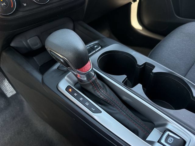 Used 2025 Chevrolet Trax RS w/ Sunroof Package FWD image 22