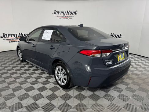 Used 2025 Toyota Corolla LE image 24