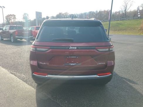 New 2025 Jeep Grand Cherokee Limited w/ Luxury Tech Group II image 4