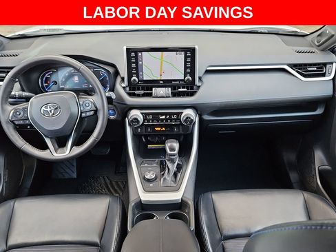 Used 2020 Toyota RAV4 XSE AWD/4WD image 17