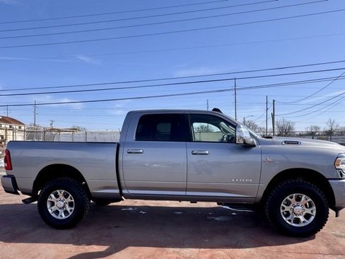 Used 2024 RAM 2500 Laramie image 4