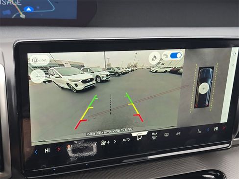 New 2025 Ford Expedition Active image 21