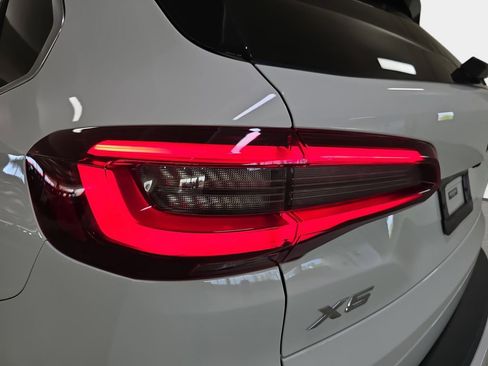 Used 2023 BMW X5 xDrive40i image 33