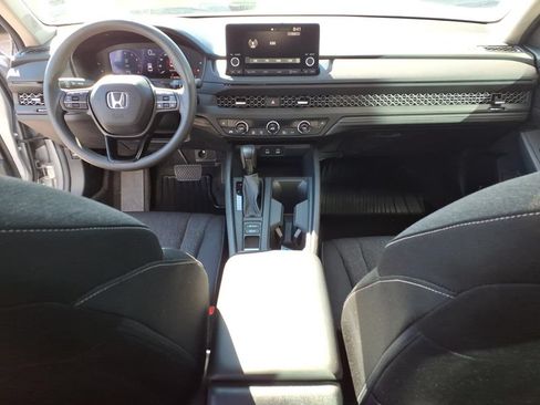 Used 2023 Honda Accord EX image 30