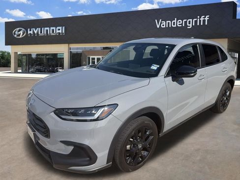 Used 2025 Honda HR-V Sport image 2