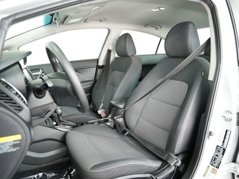 Used 2018 Kia Forte LX w/ LX Popular Package image 46