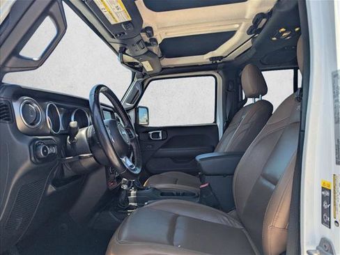 Used 2021 Jeep Wrangler Unlimited Rubicon AWD/4WD image 12