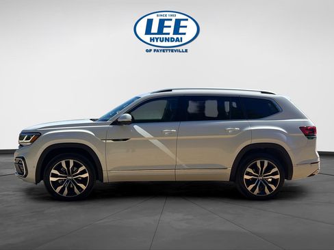 Used 2023 Volkswagen Atlas SEL Premium image 6