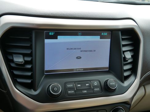 Used 2018 GMC Acadia Denali w/ Technology Package AWD/4WD image 23
