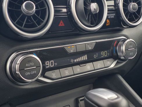 Used 2024 Nissan Sentra SR image 26