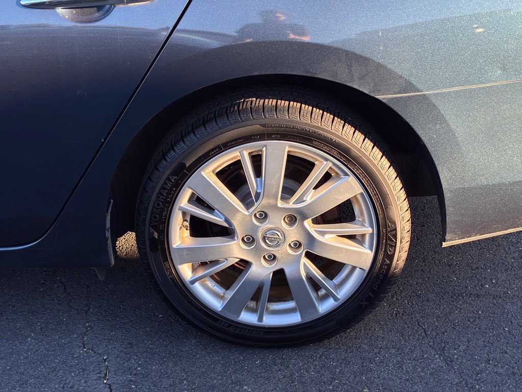 Used 2013 Nissan Sentra SL w/ Leather Pkg FWD image 47