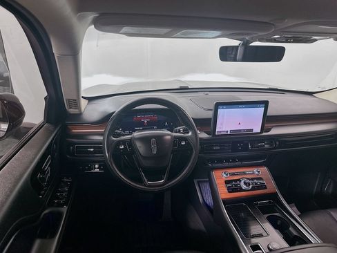Used 2022 Lincoln Aviator Reserve AWD/4WD image 24