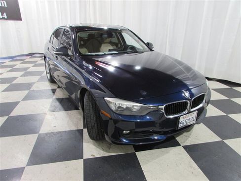 Used 2012 BMW 328i Sedan image 2