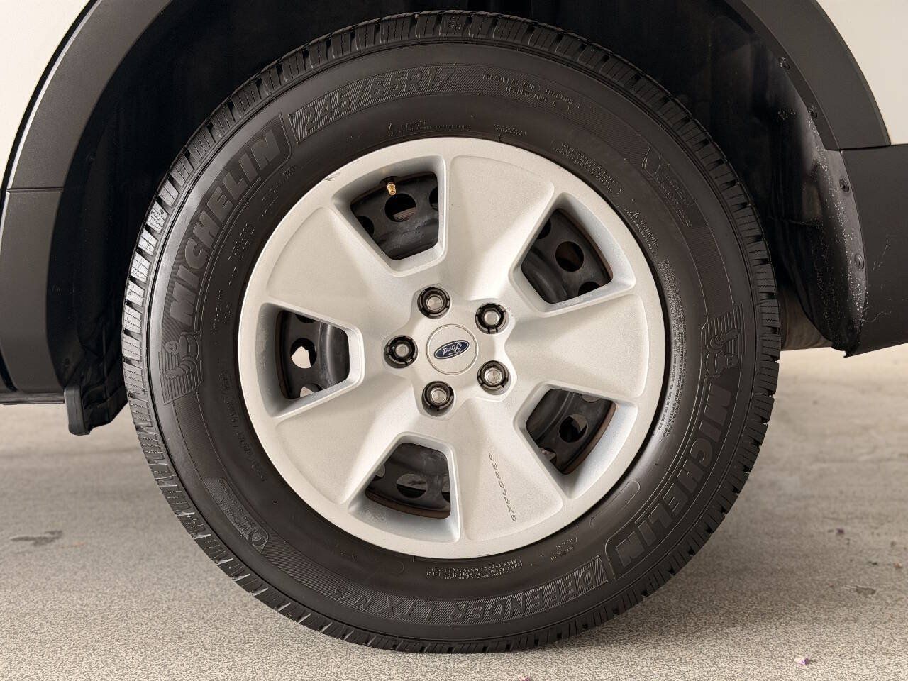 Used 2013 Ford Explorer FWD image 31