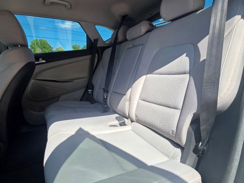 Used 2021 Hyundai Tucson Value FWD image 22